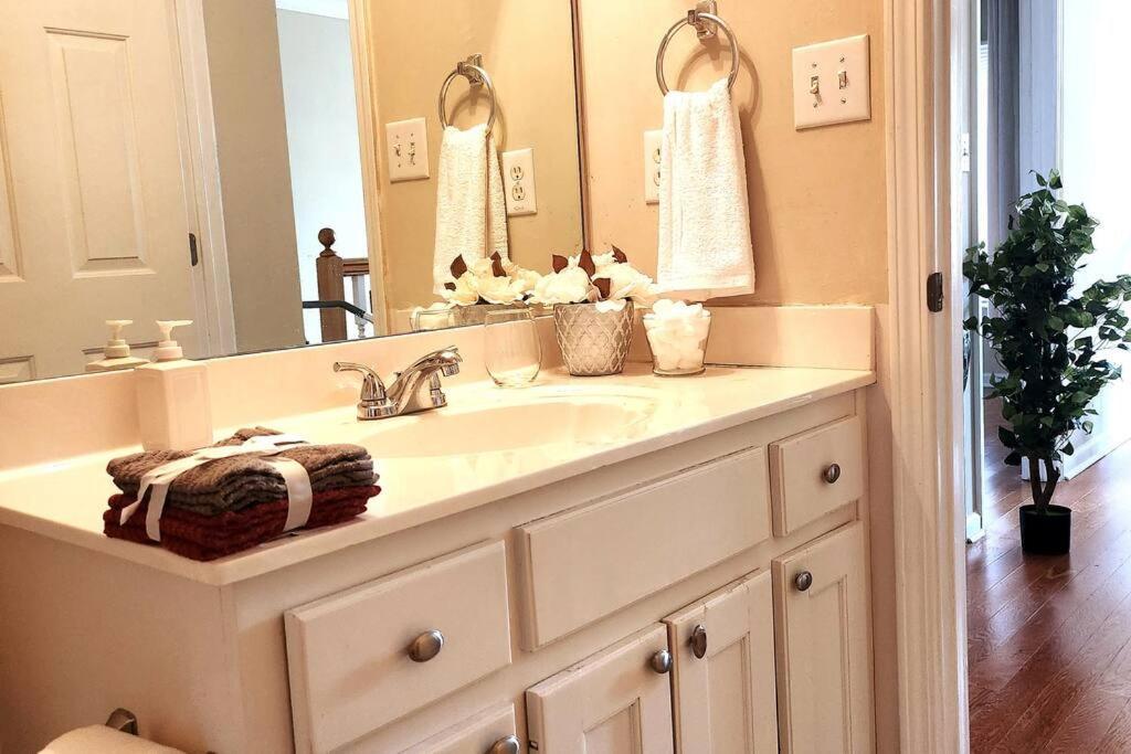 Villa 2,298Sqft-King Bed-Bbq-Gbps-W/D Snellville Exterior foto